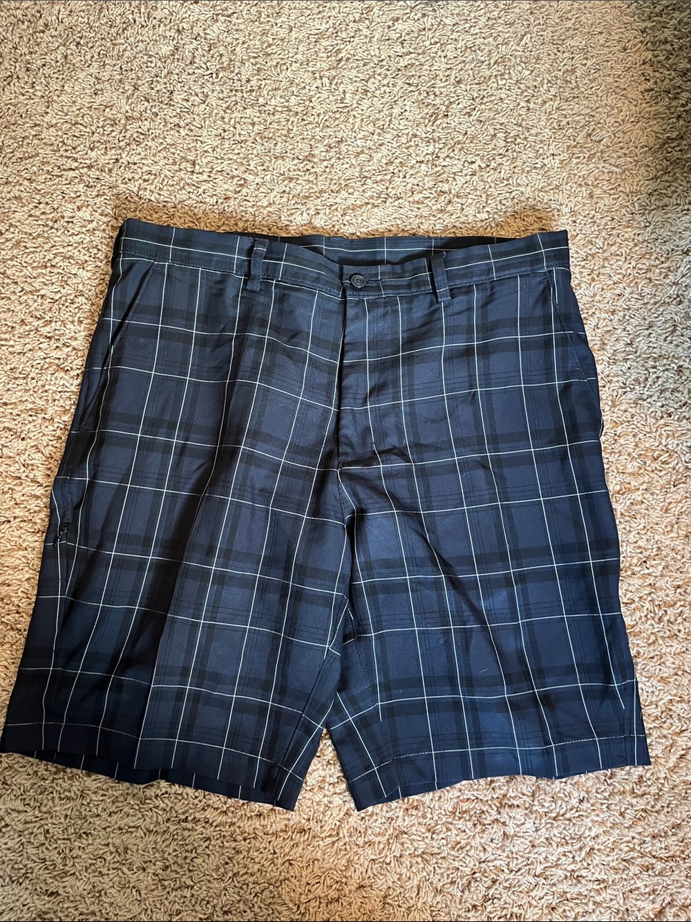 Men’s golf shorts EUC